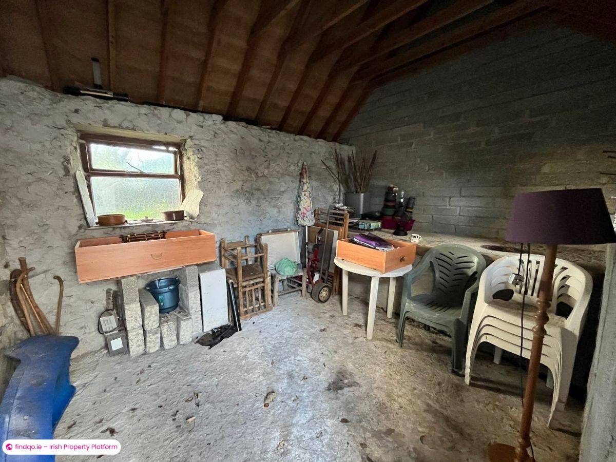 Detached house for Sale in Toormore, Cork