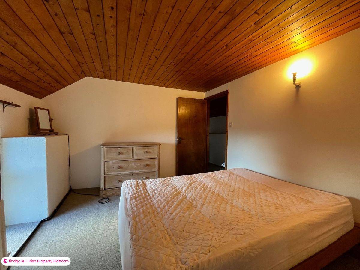 Detached house for Sale in Toormore, Cork