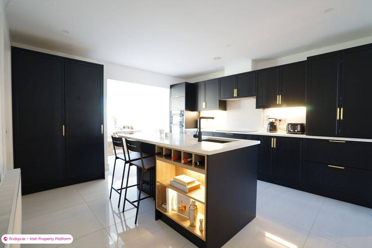 Semi-detached house for Sale in Passage East, Waterford, X91 X6FH