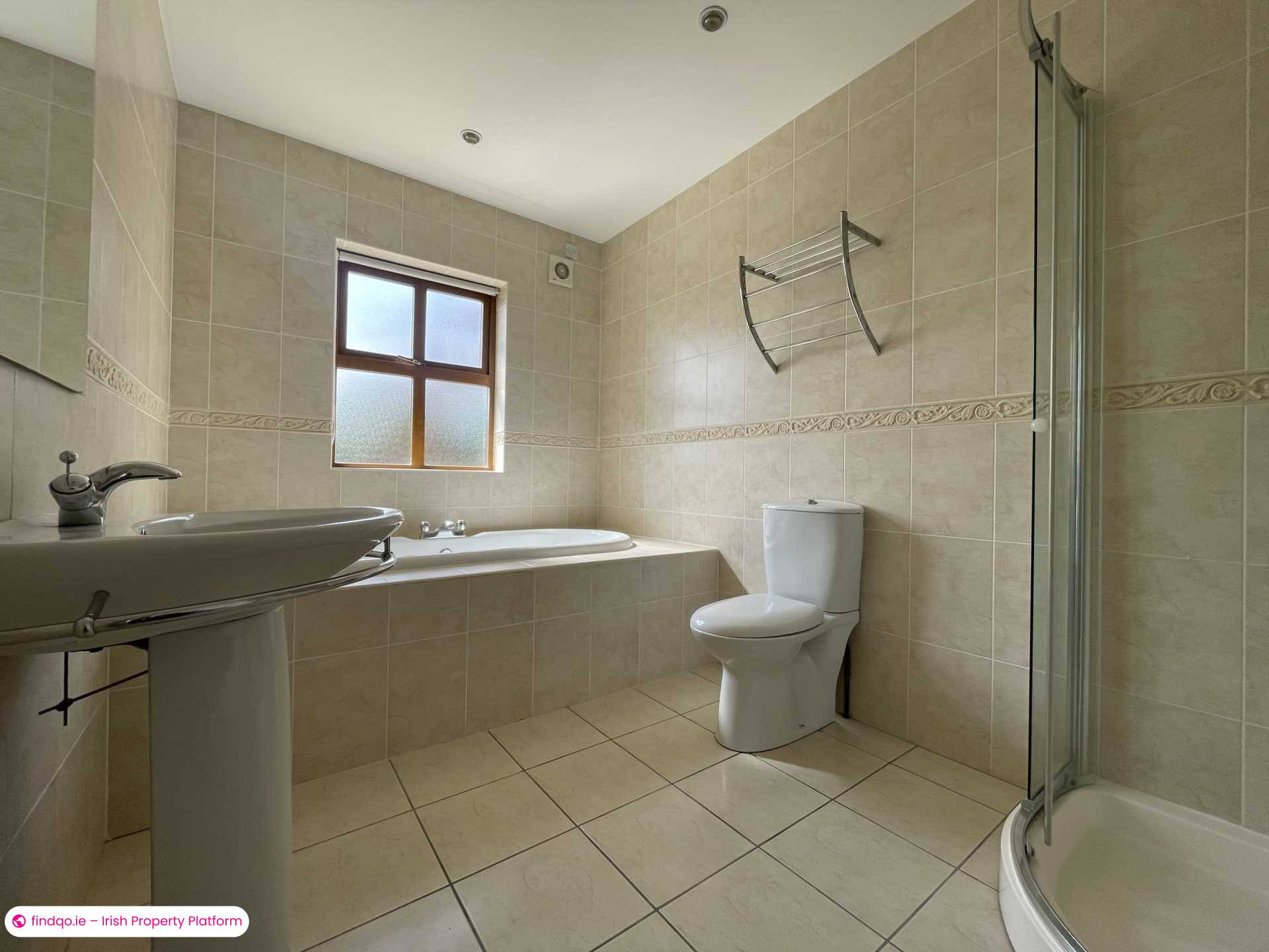 Detached house for Sale in Burtonport, Donegal