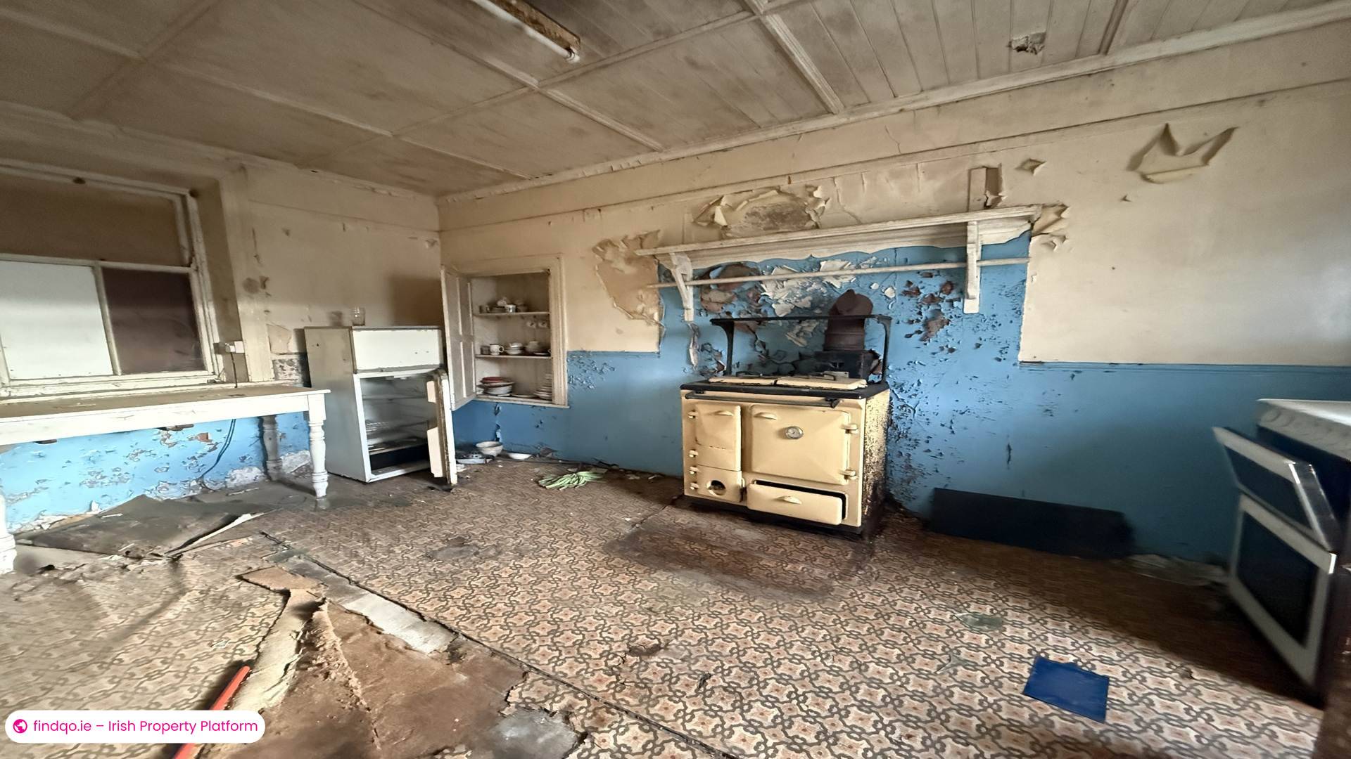Detached house for Sale in Burtonport, Donegal