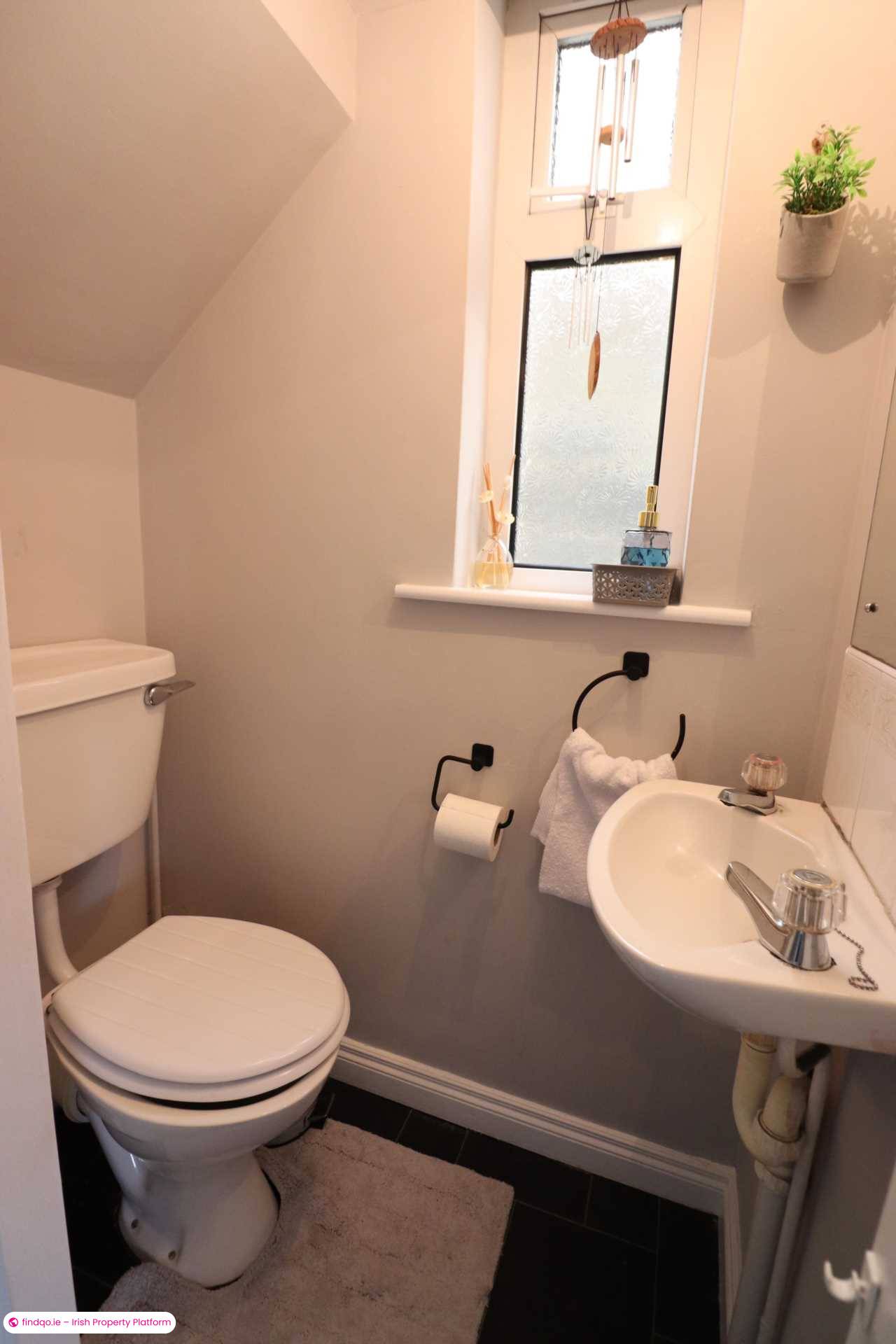 Semi-detached house for Sale in Knocknacarra, Galway