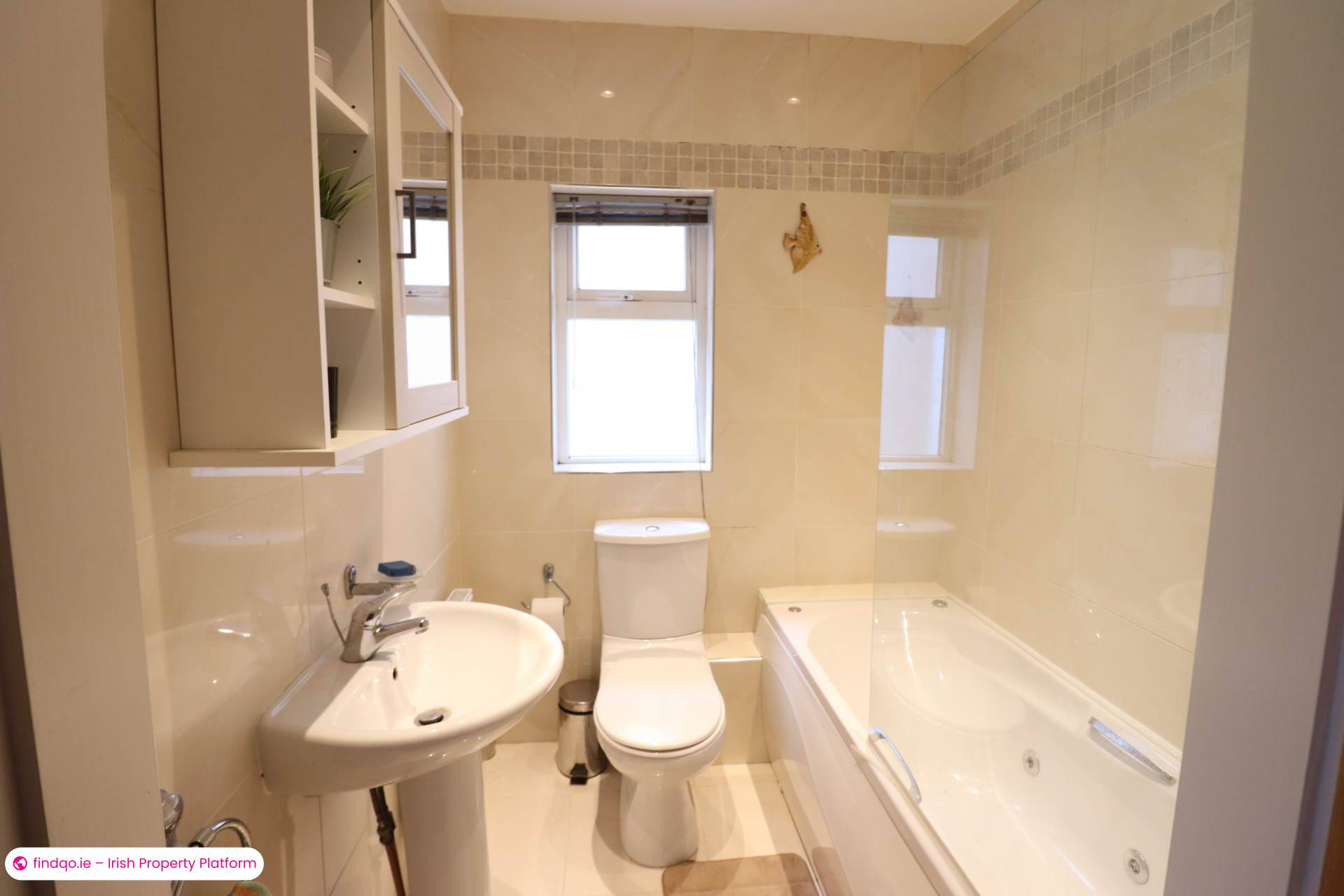 Semi-detached house for Sale in Knocknacarra, Galway