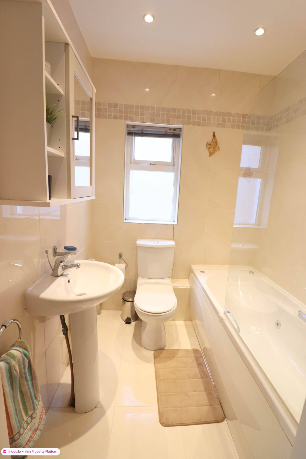 Semi-detached house for Sale in Knocknacarra, Galway