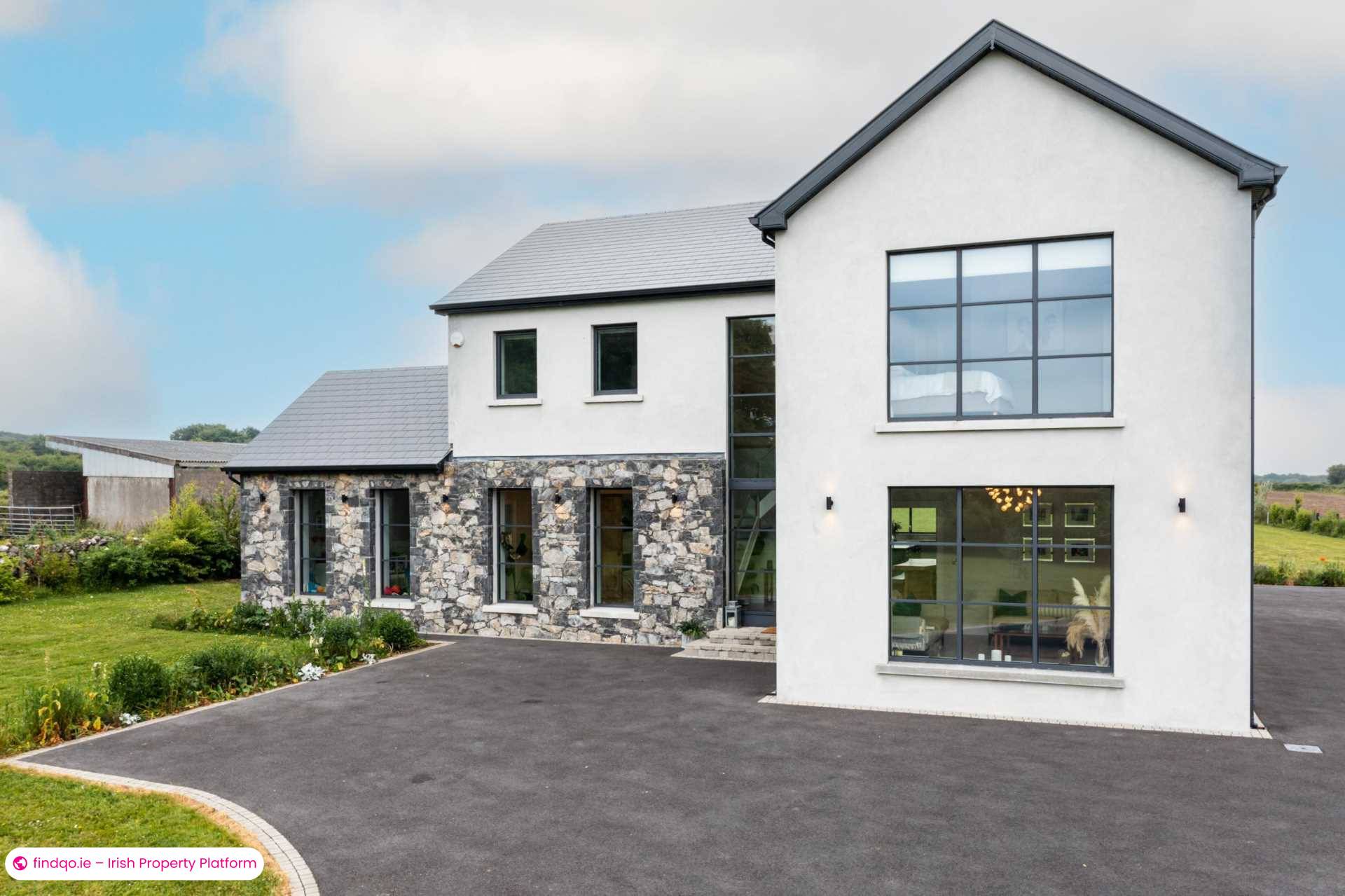Detached house for Sale in Claregalway, Galway