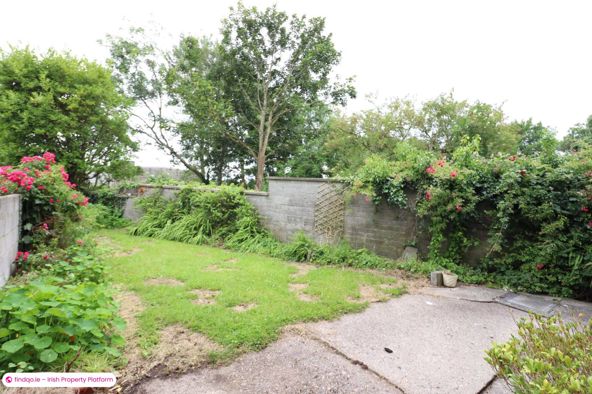 Semi-detached house for Sale in Ballybane, Galway