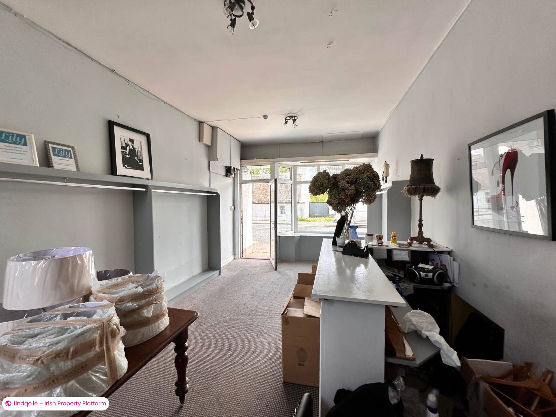 Detached house for Sale in Oughterard, Galway, H91 E9XW