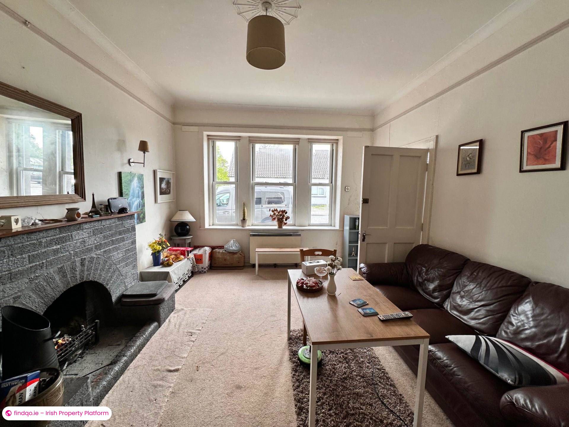 Detached house for Sale in Oughterard, Galway, H91 E9XW