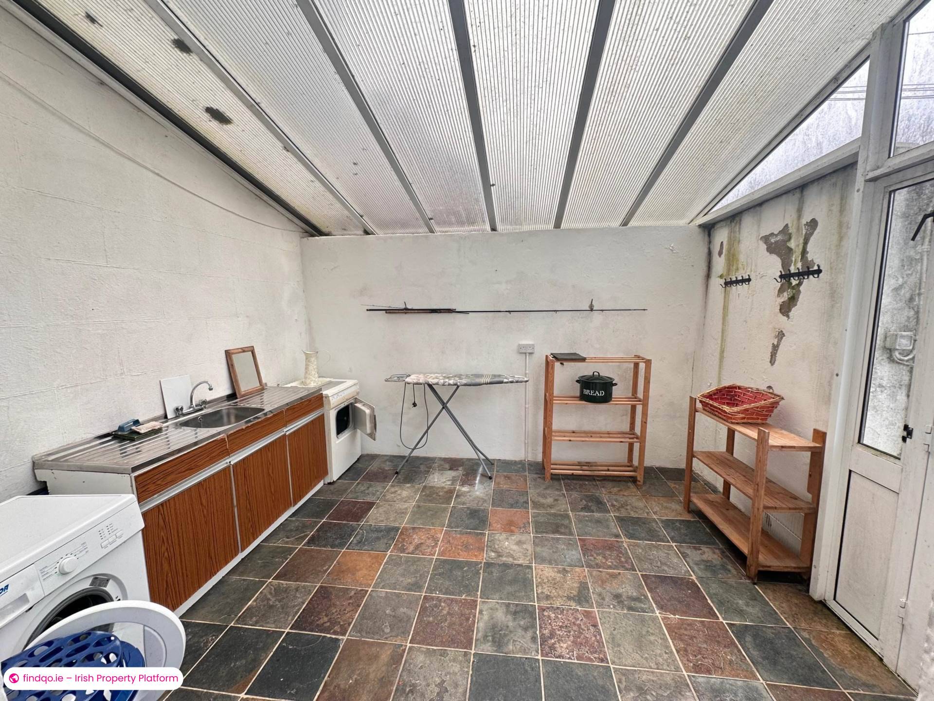 Detached house for Sale in Oughterard, Galway, H91 E9XW