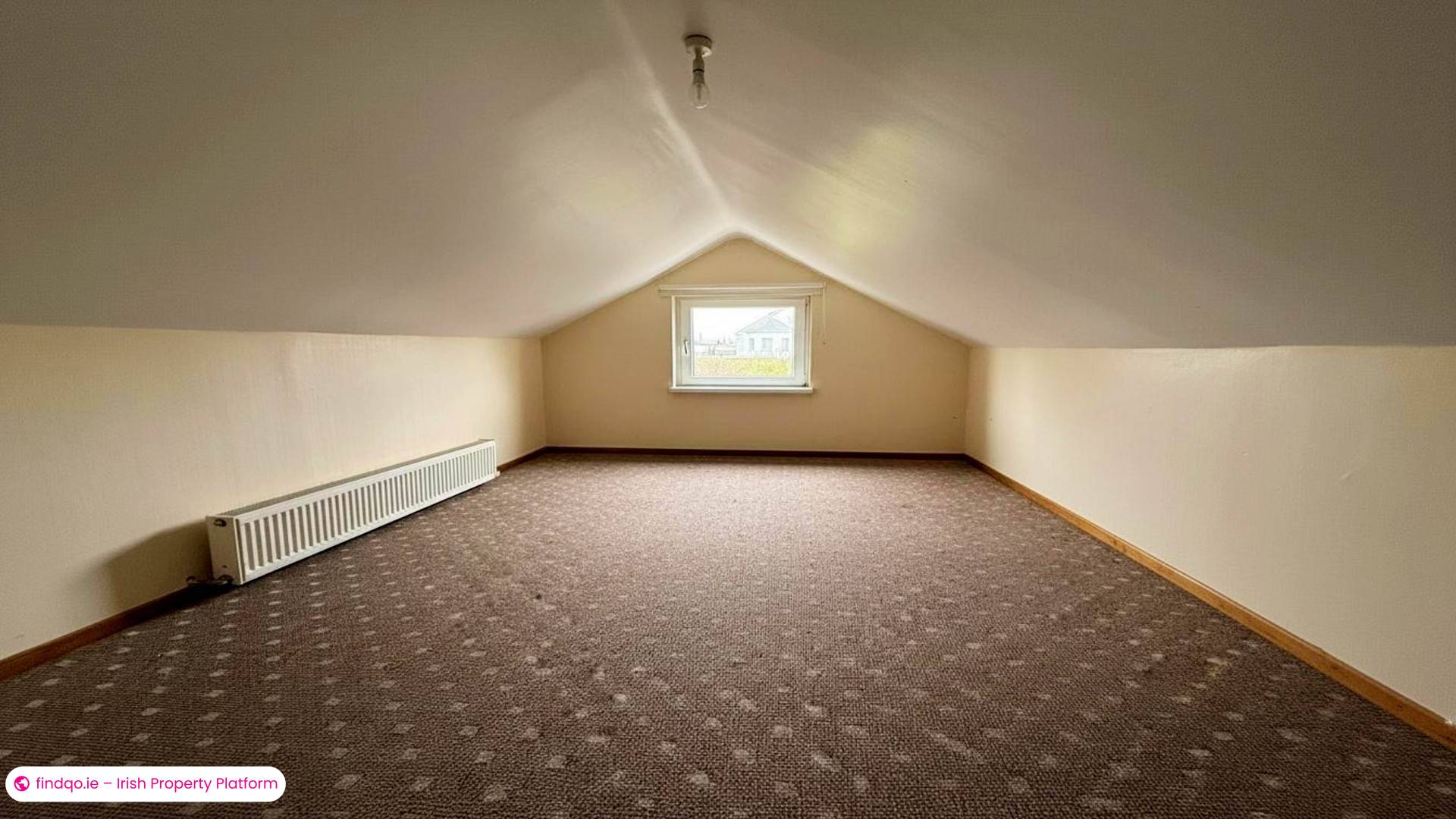 Detached house for Sale in Burtonport, Donegal