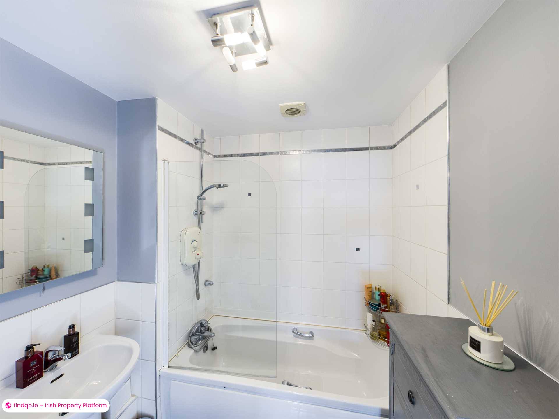 Apartment for Sale in Stillorgan, Dublin (County)