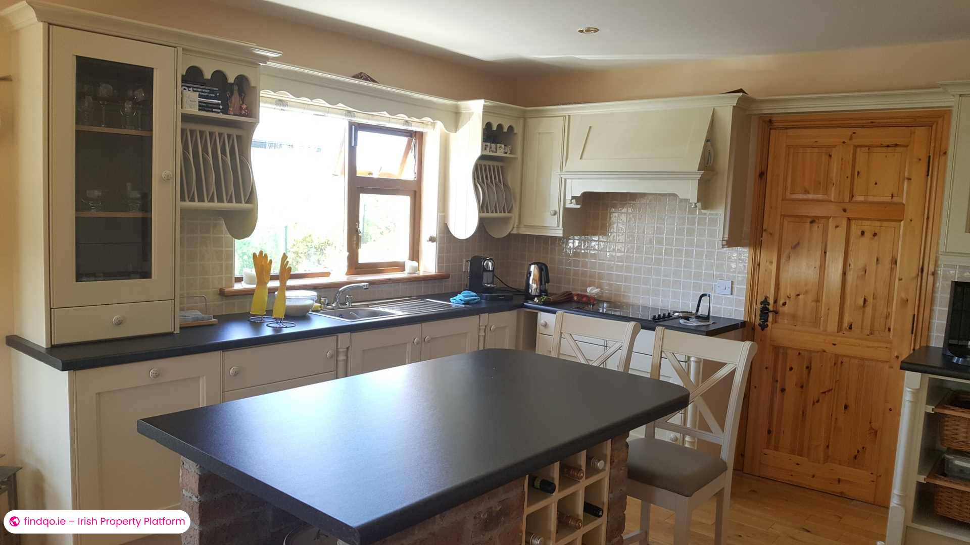 Detached house for Sale in Ventry, Kerry