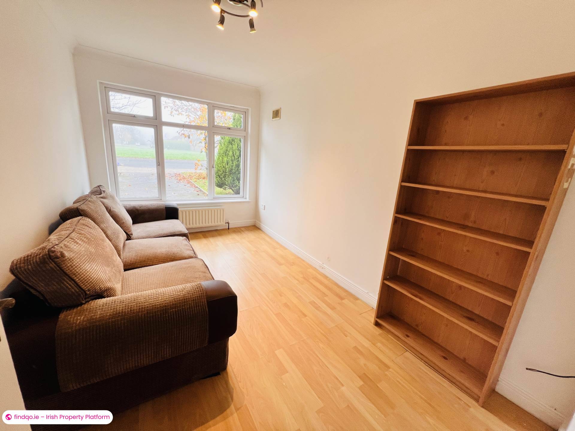 Semi-detached house for Sale in Westbury, Clare