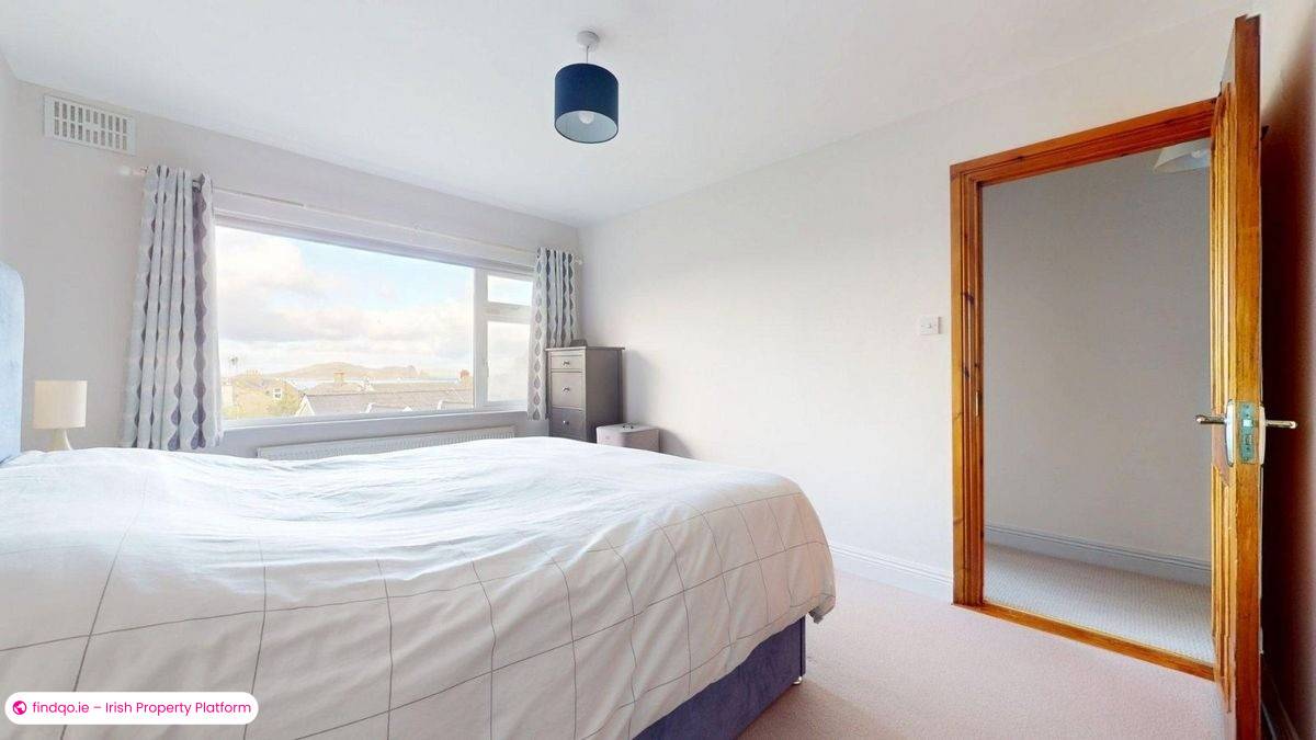 Semi-detached house for Sale in Howth, Dublin 13