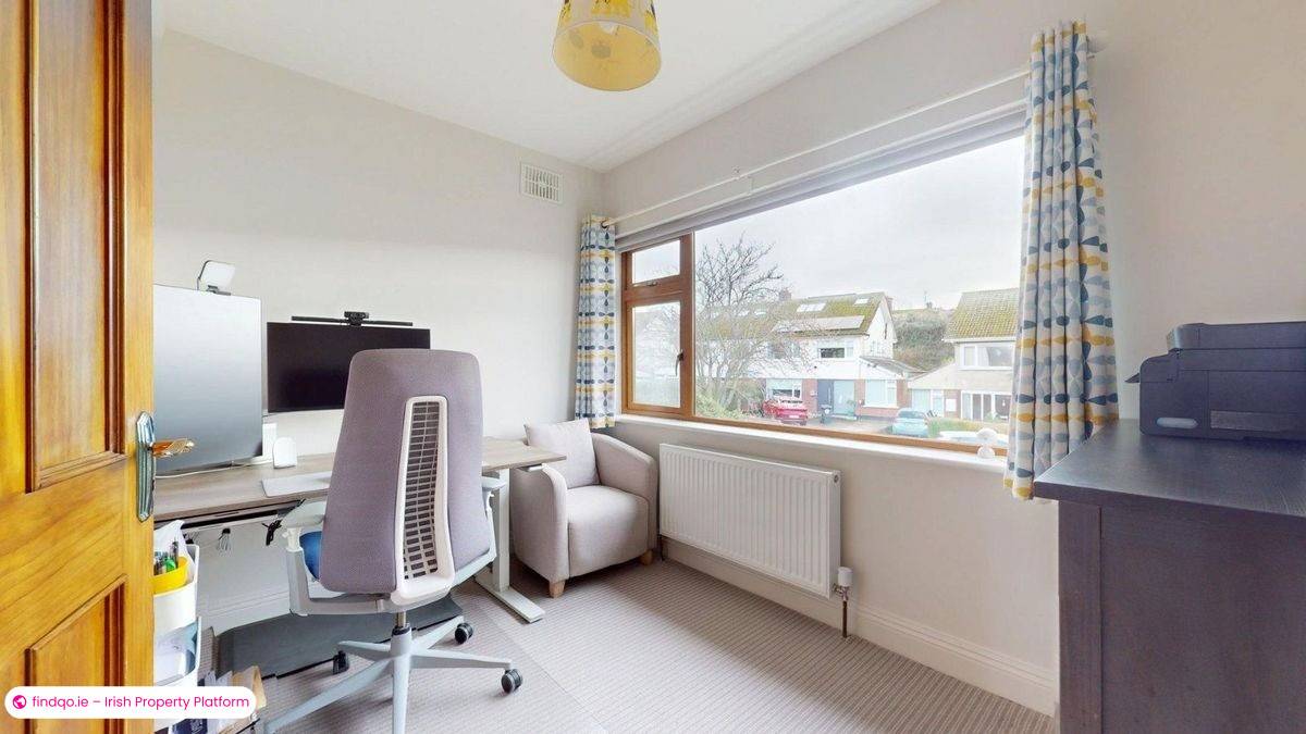 Semi-detached house for Sale in Howth, Dublin 13