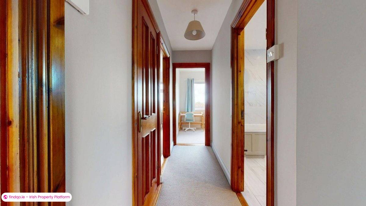Semi-detached house for Sale in Howth, Dublin 13