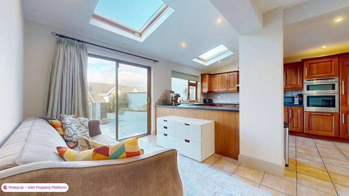 Semi-detached house for Sale in Howth, Dublin 13