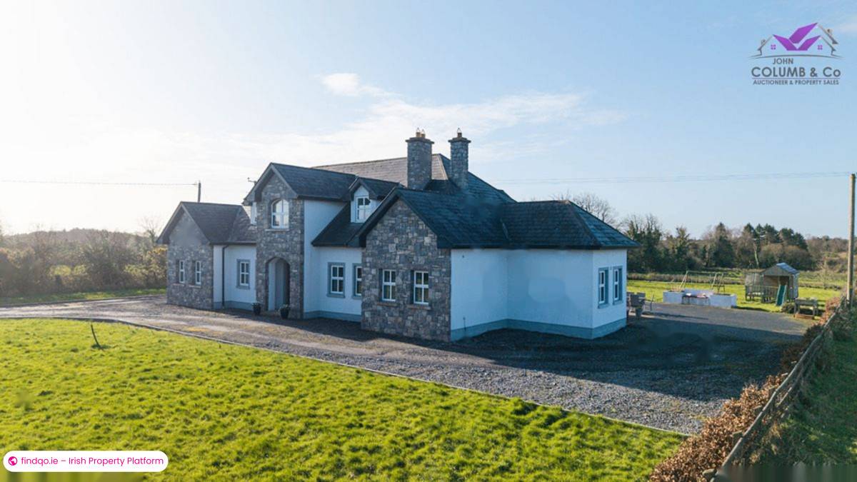 Detached house for Sale in Lisryan, Longford