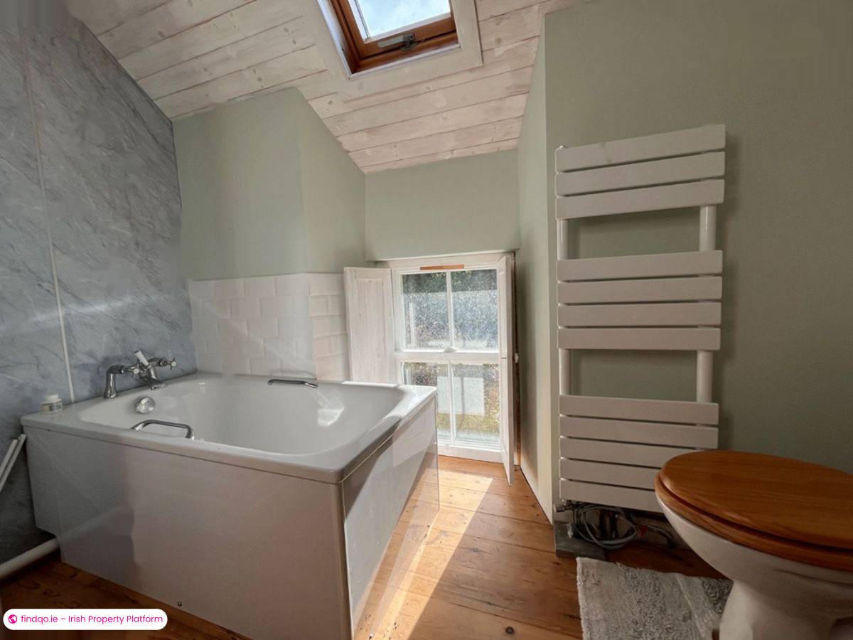 Detached house for Sale in Goleen, Cork