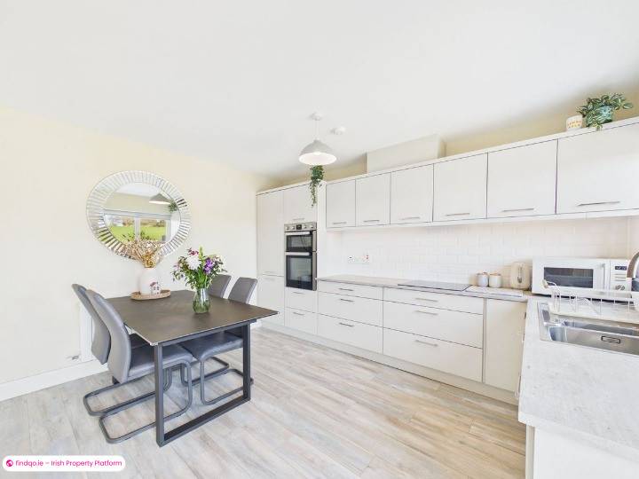 Semi-detached house for Sale in Slieverue, Kilkenny