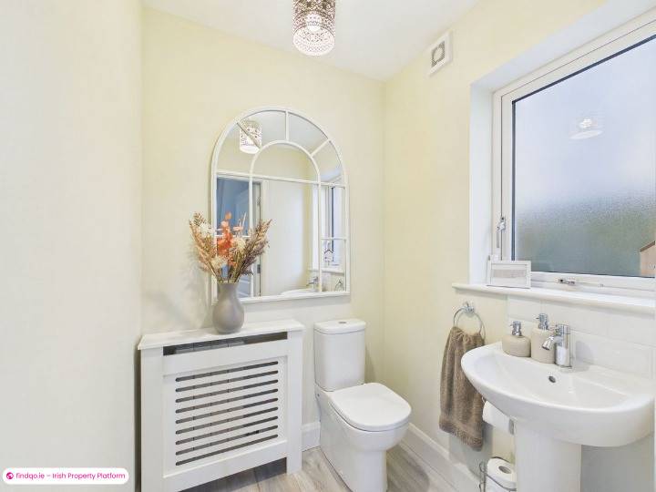 Semi-detached house for Sale in Slieverue, Kilkenny
