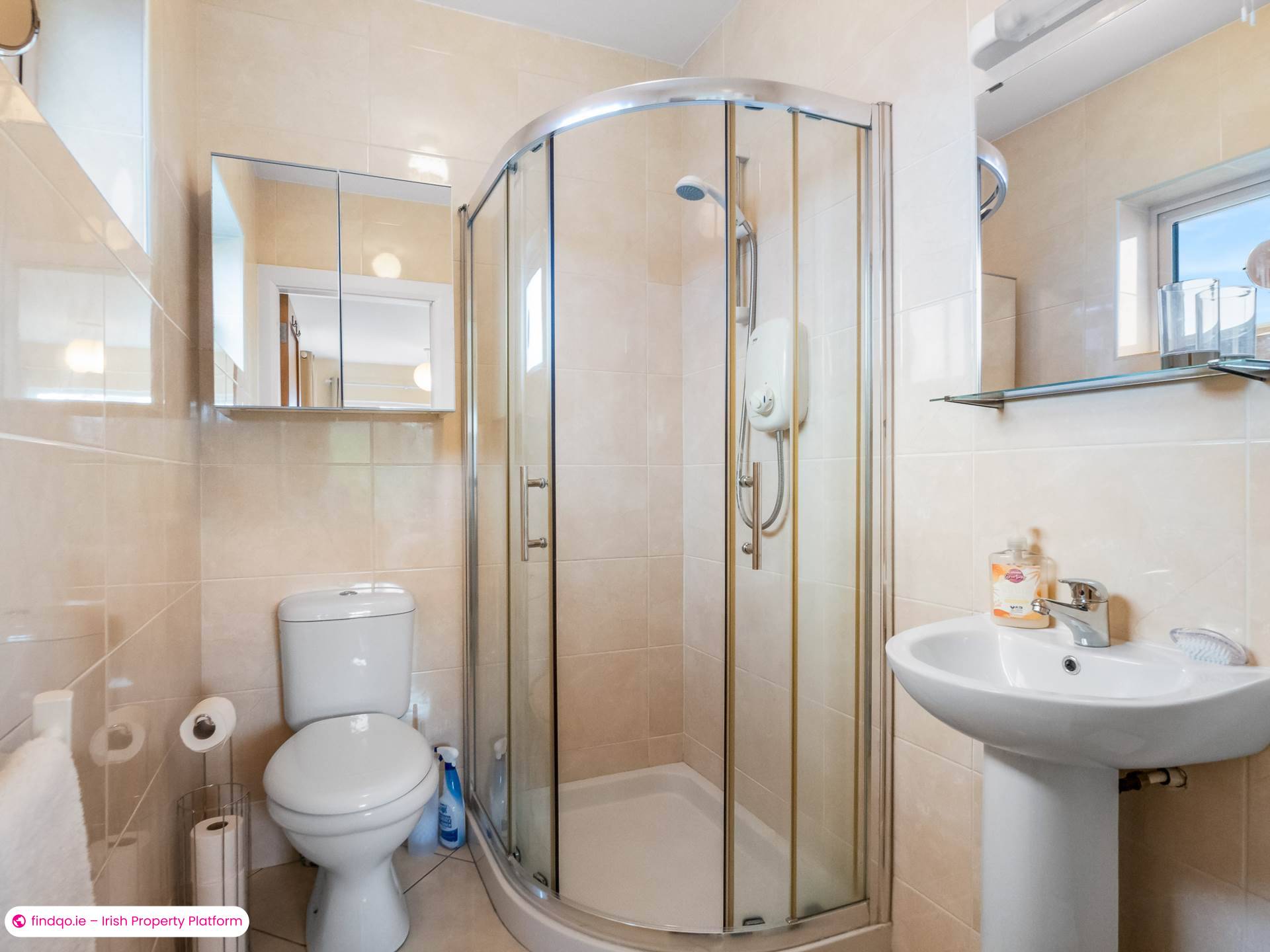 Detached house for Sale in Oughterard, Galway, H91 N6KN
