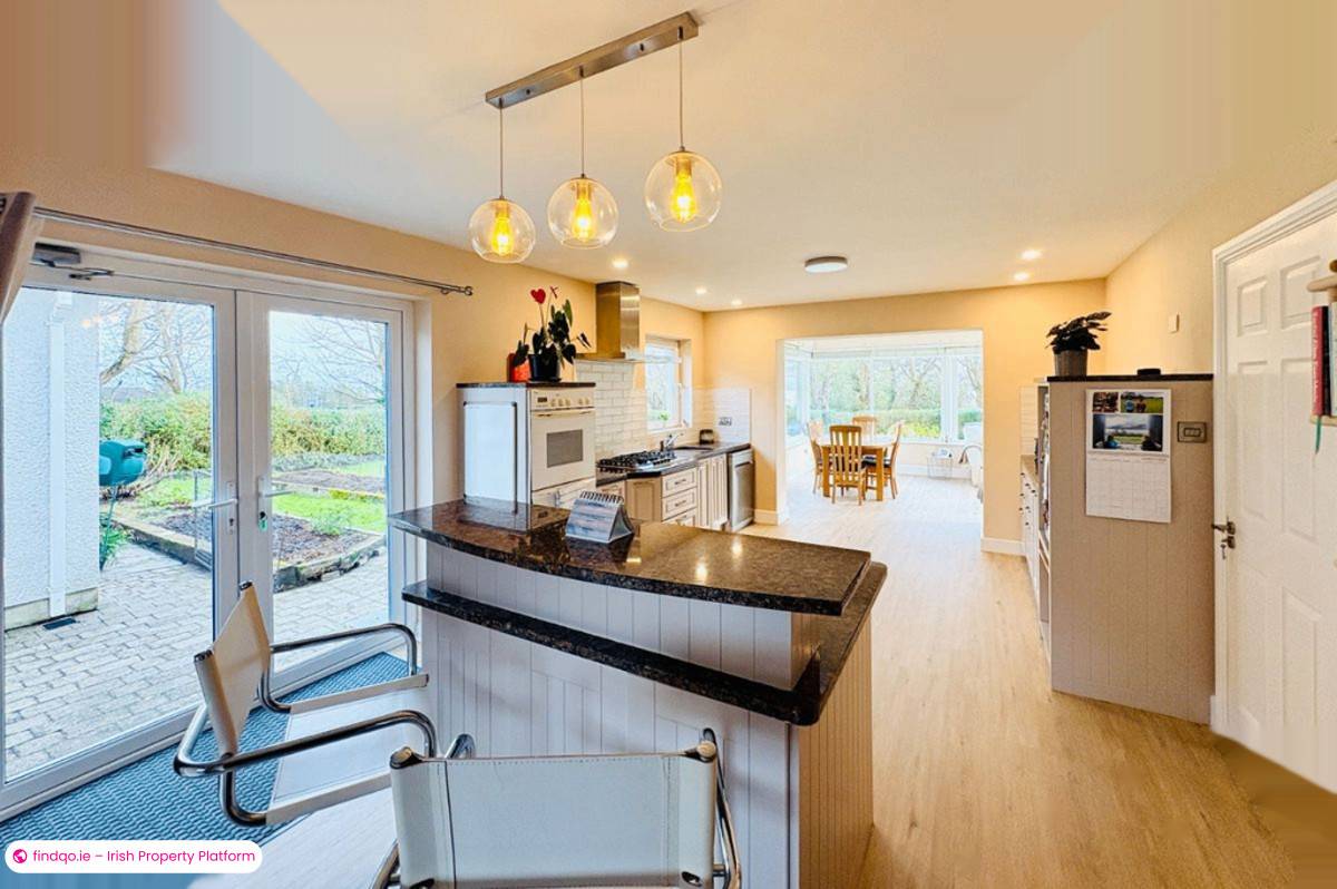 Detached house for Sale in Fenit, Kerry