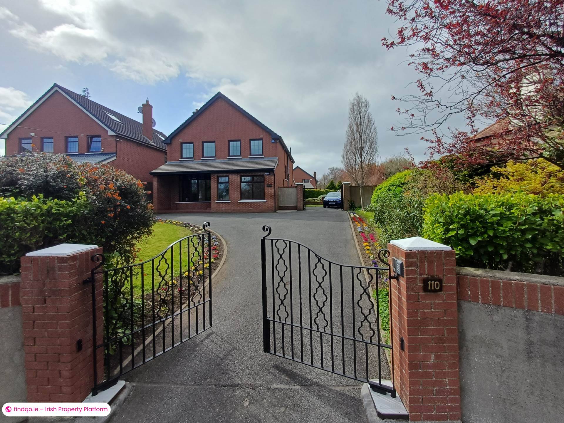 Detached house for Sale in Dublin 14