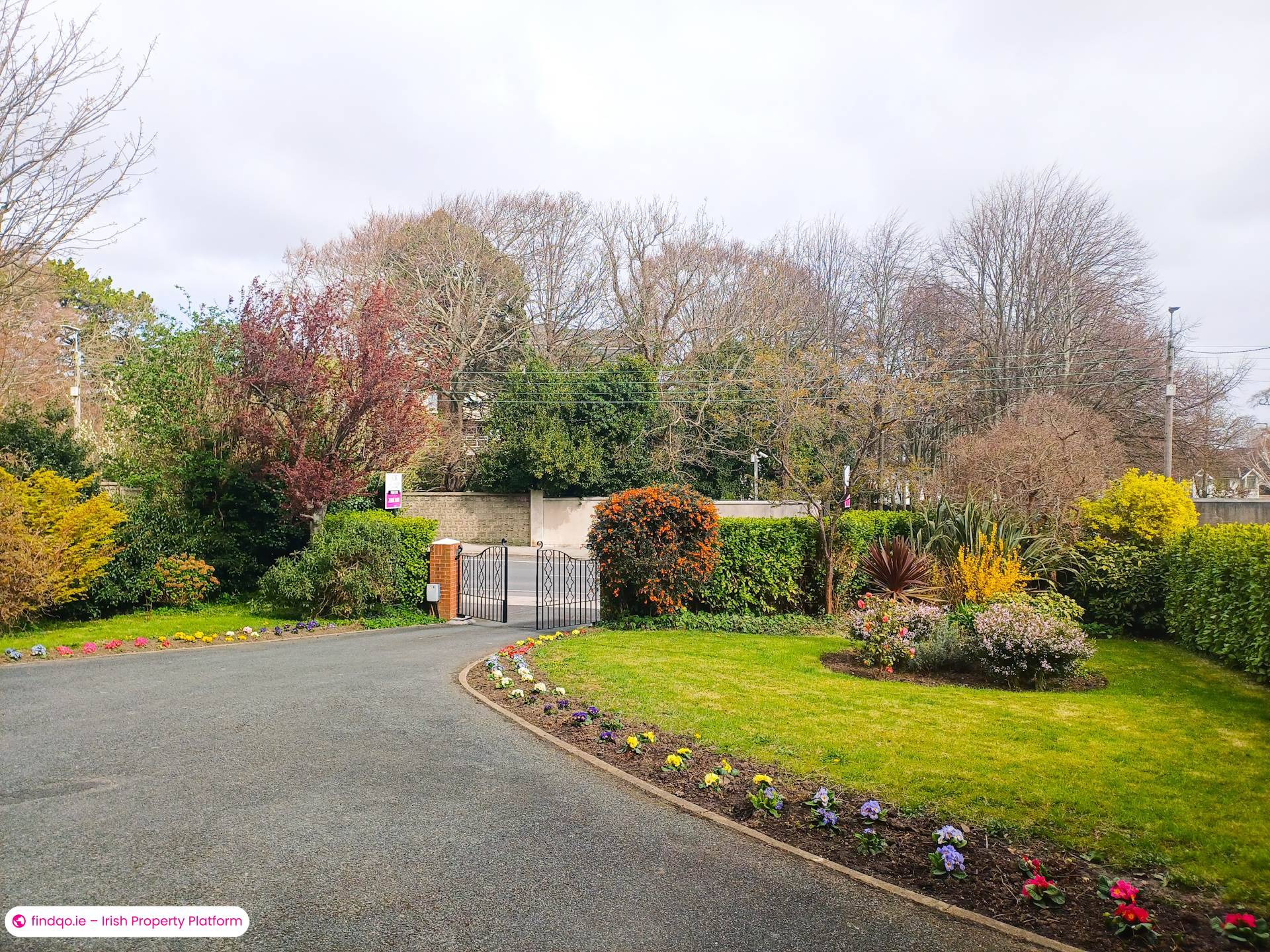 Detached house for Sale in Dublin 14