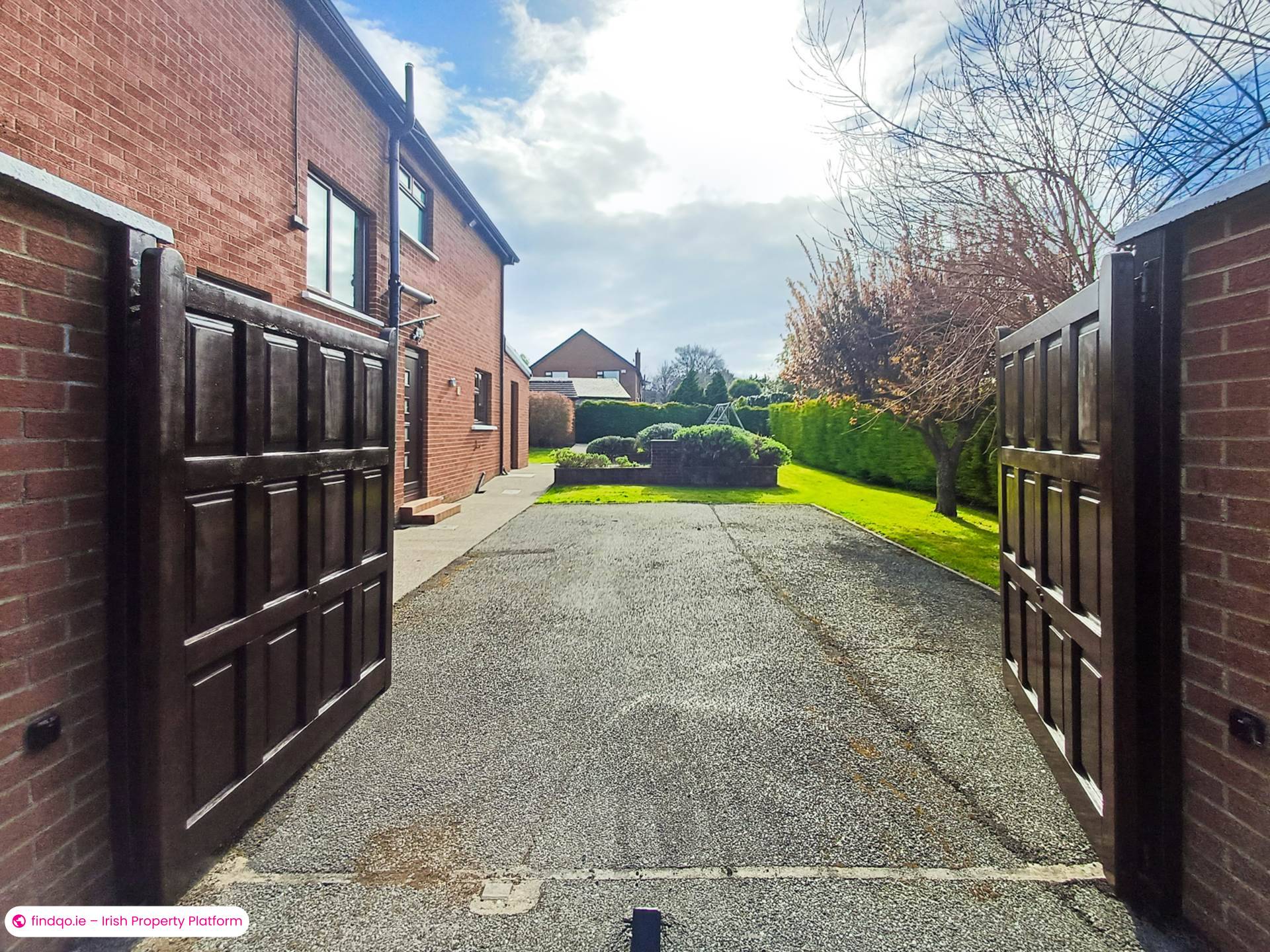 Detached house for Sale in Dublin 14