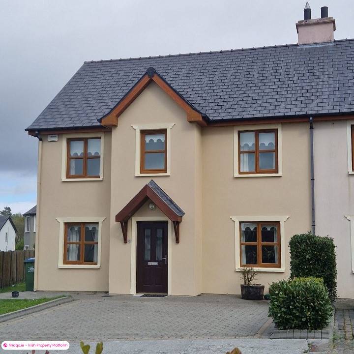 Semi-detached house for Sale in Bantry, Cork