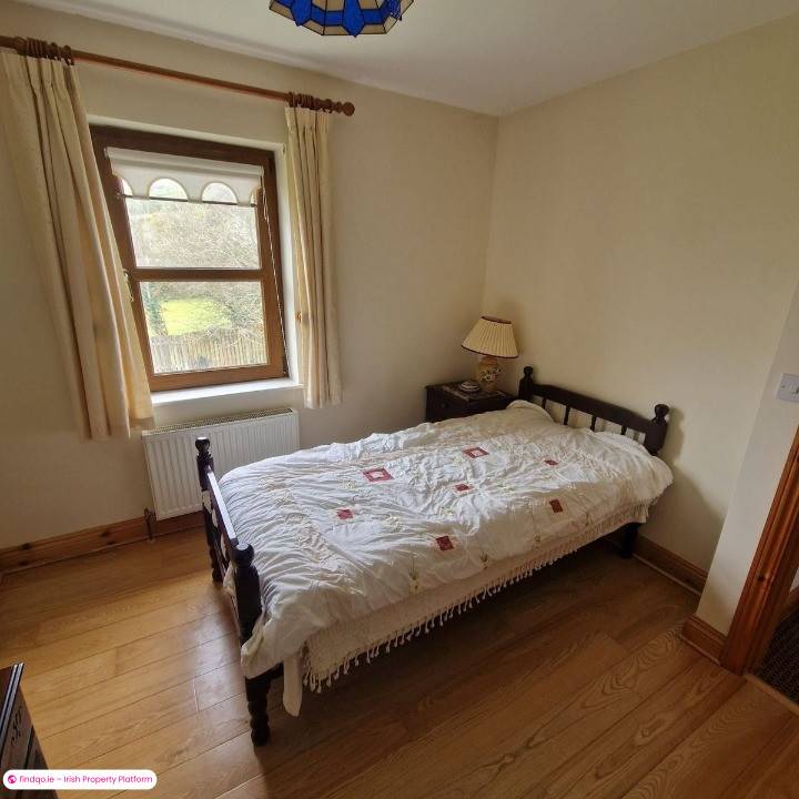 Semi-detached house for Sale in Bantry, Cork