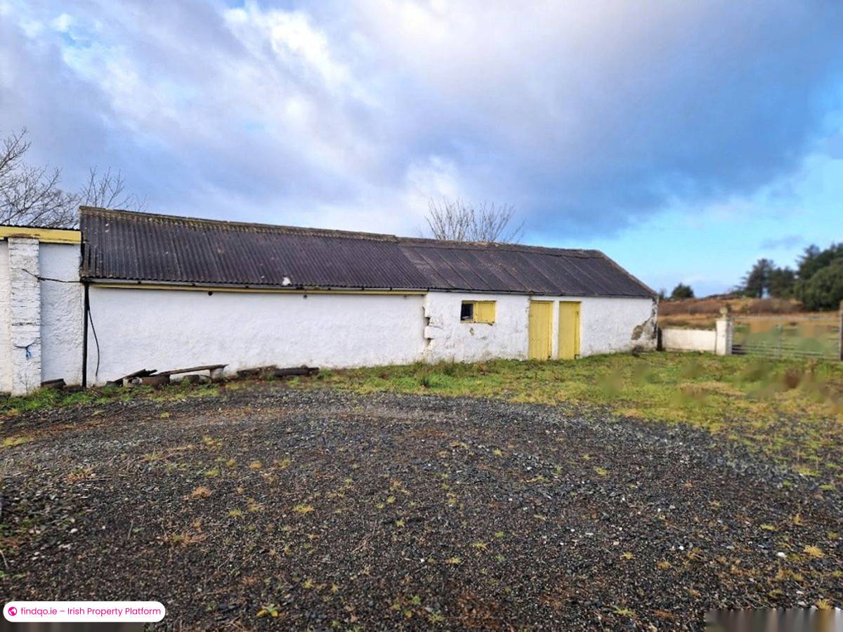 Detached house for Sale in Derrybeg, Donegal