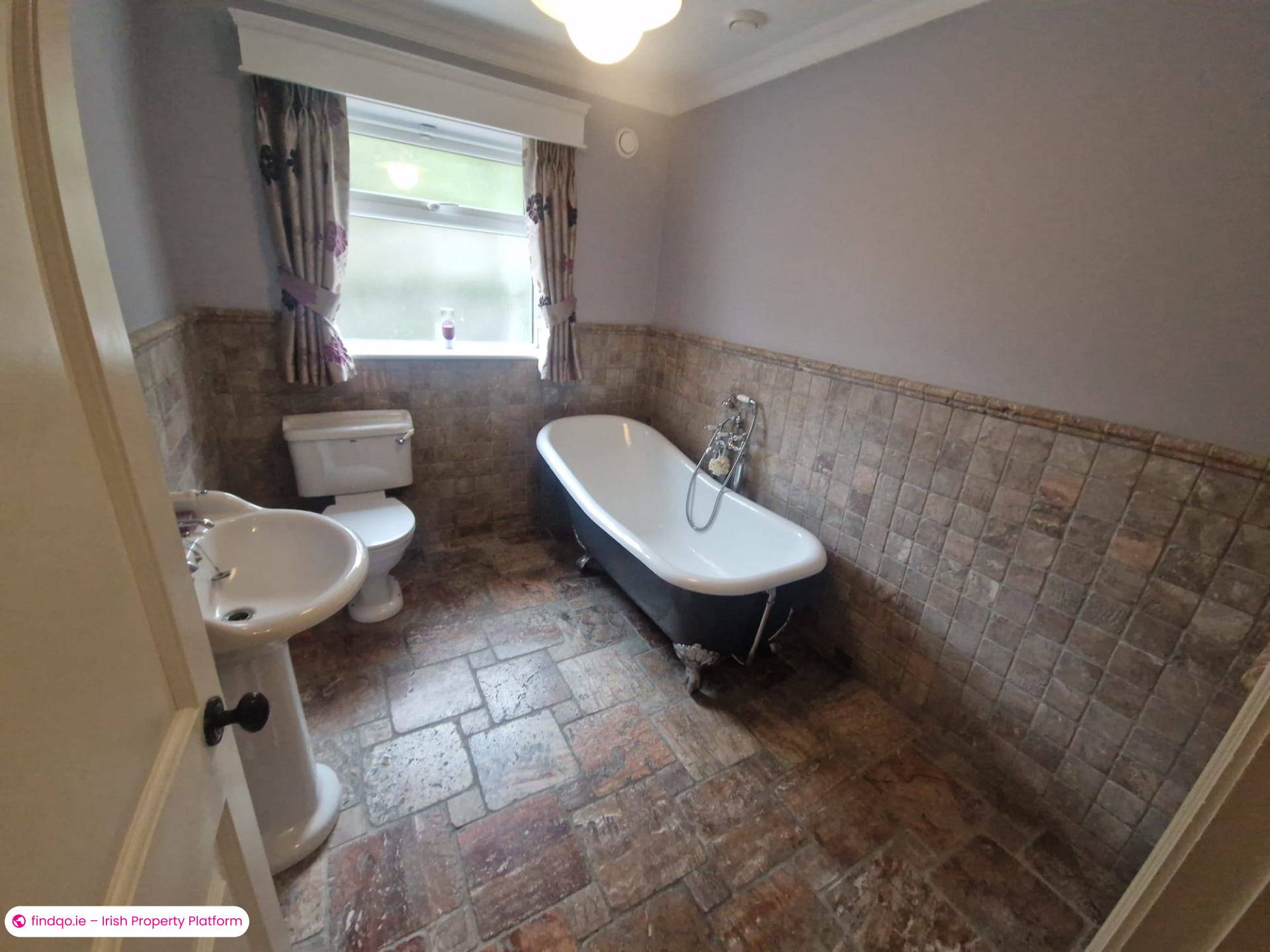 Detached house for Sale in Kingscourt, Cavan