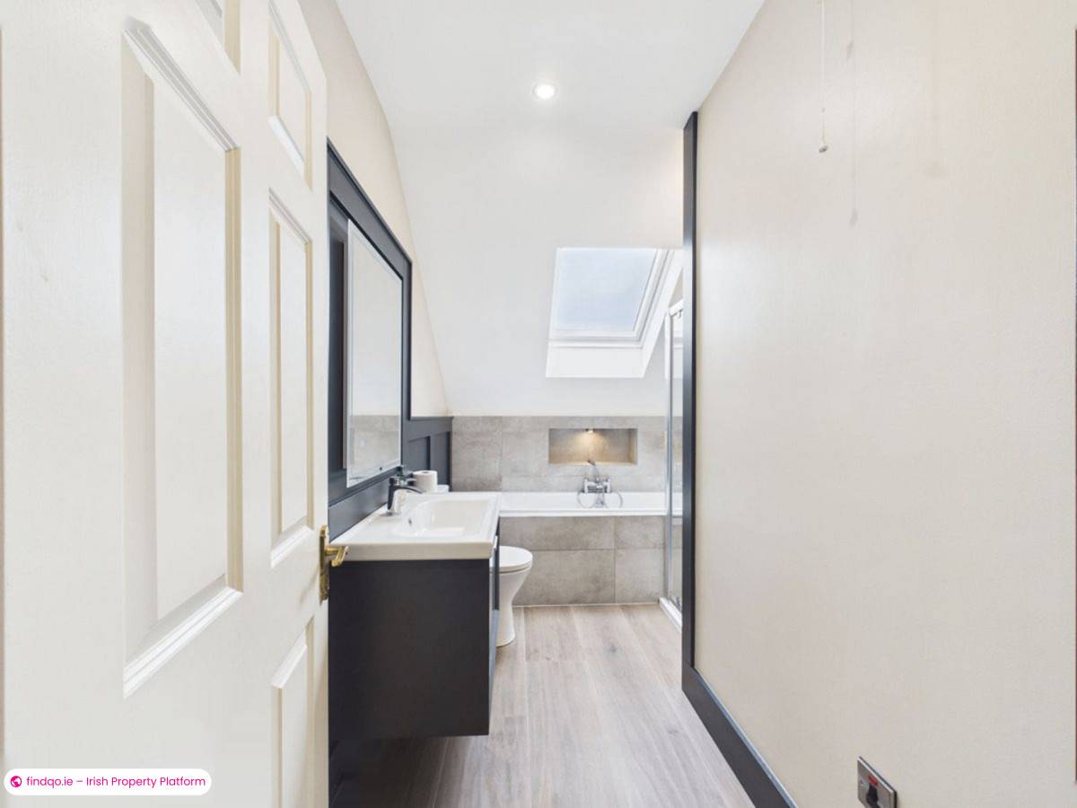 Semi-detached house for Sale in Kilmacow, Kilkenny