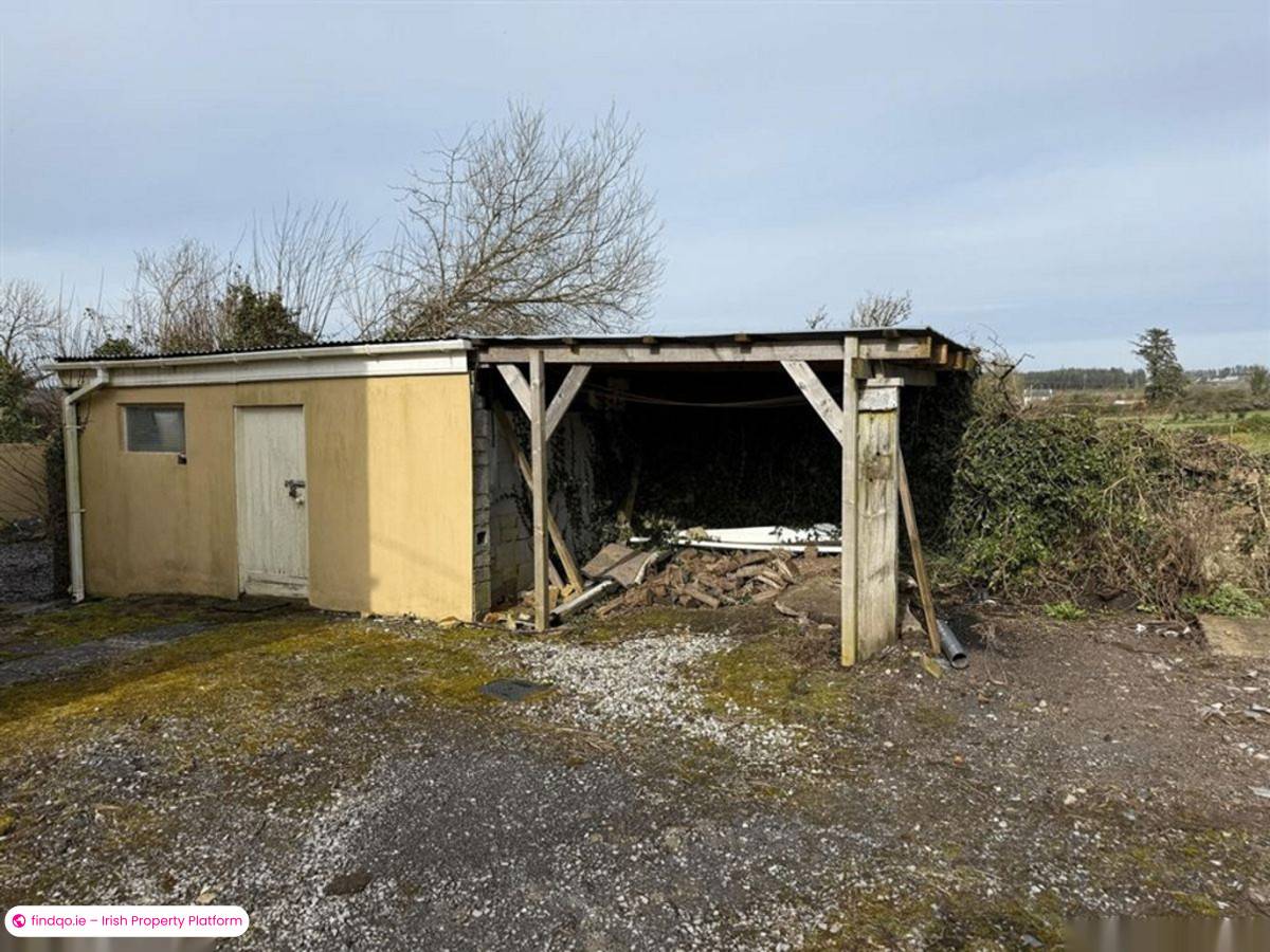 Detached house for Sale in Ballaghaderreen, Roscommon