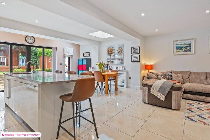 Semi-detached house for Sale in Riverstown, Cork