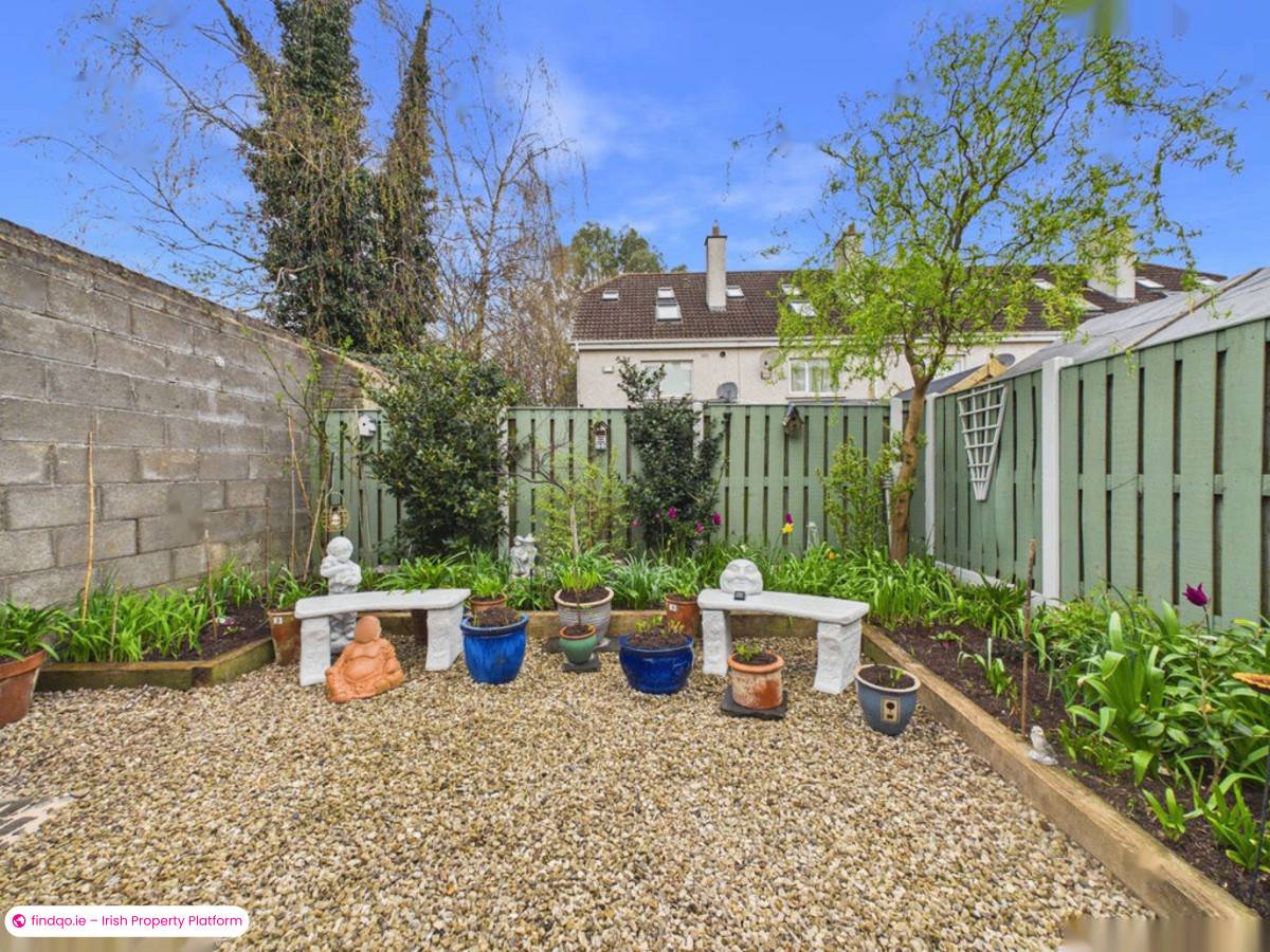 End of terrace house for Sale in Lucan, Dublin (County)