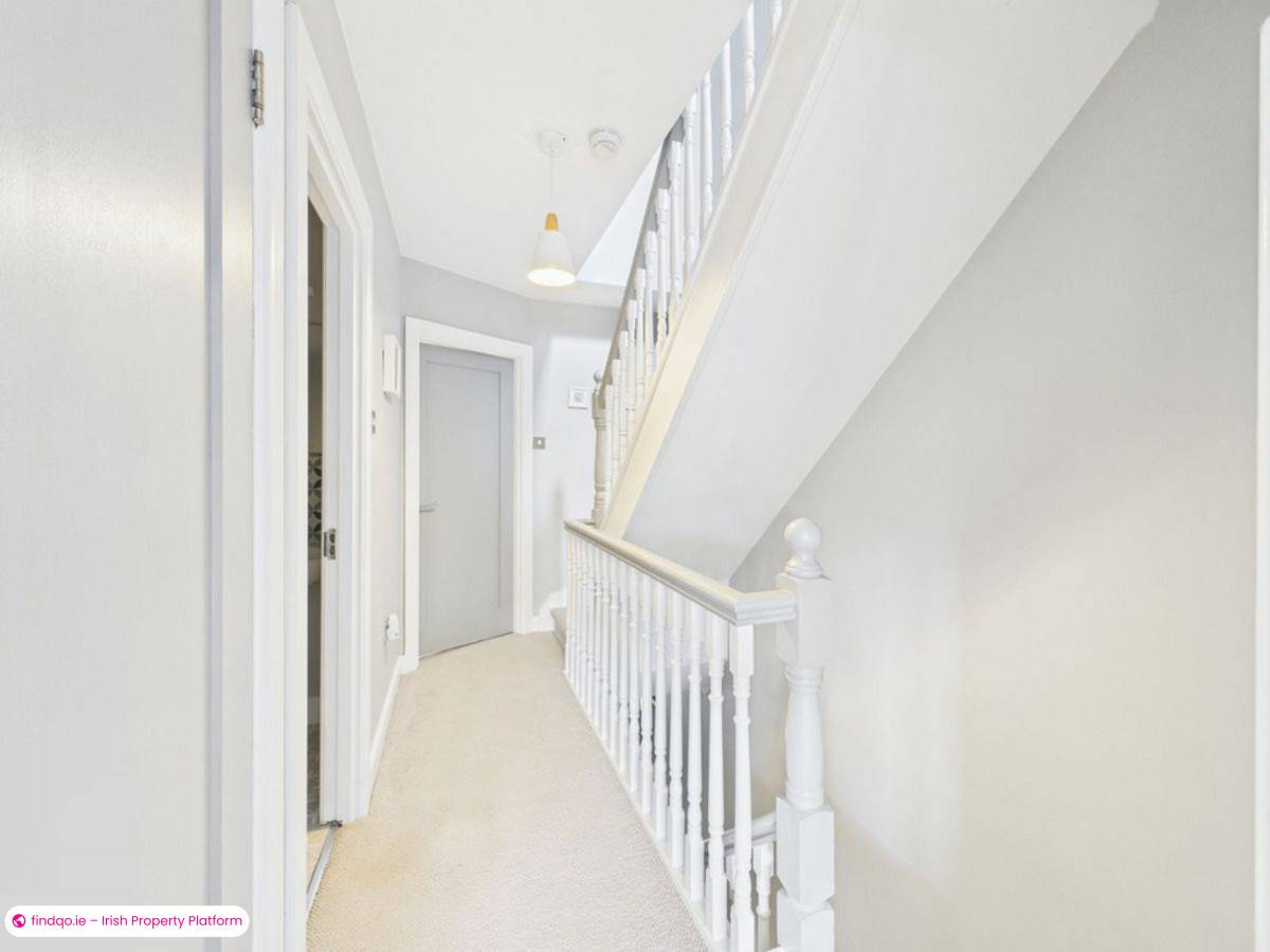 End of terrace house for Sale in Lucan, Dublin (County)
