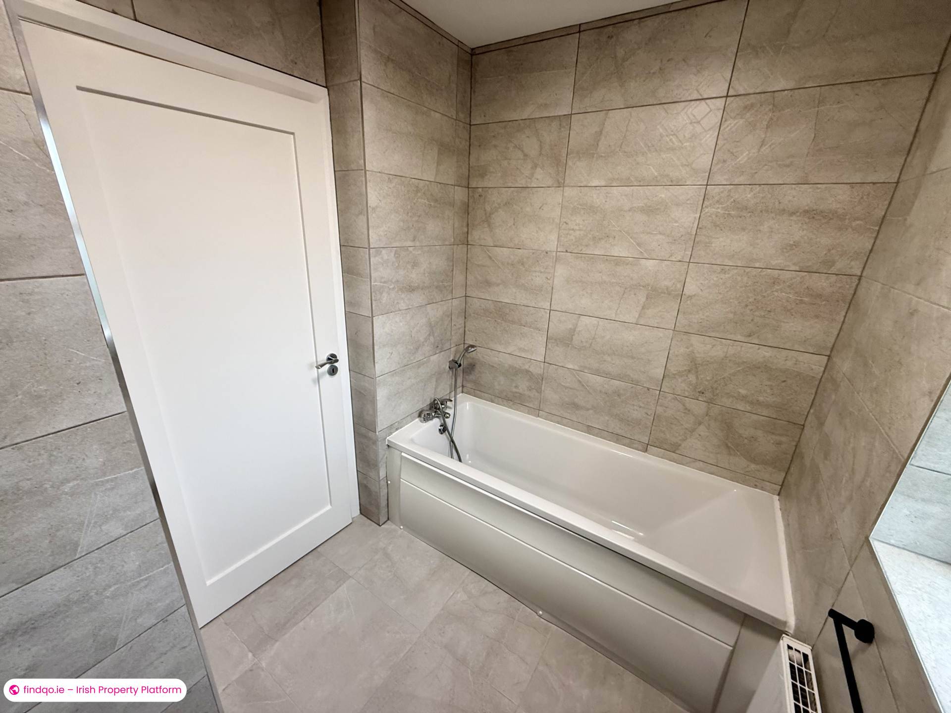 Semi-detached house for Sale in Knock, Clare