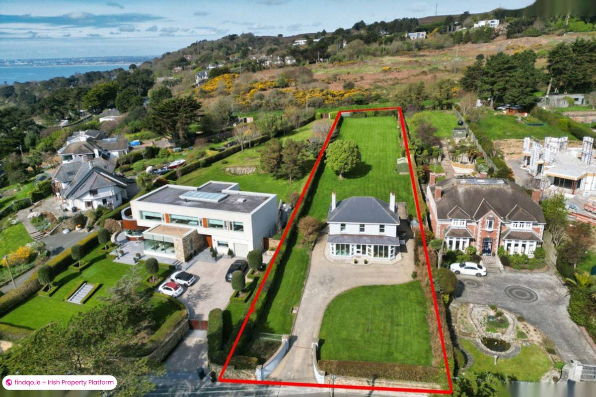Detached house for Sale in Howth, Dublin 13