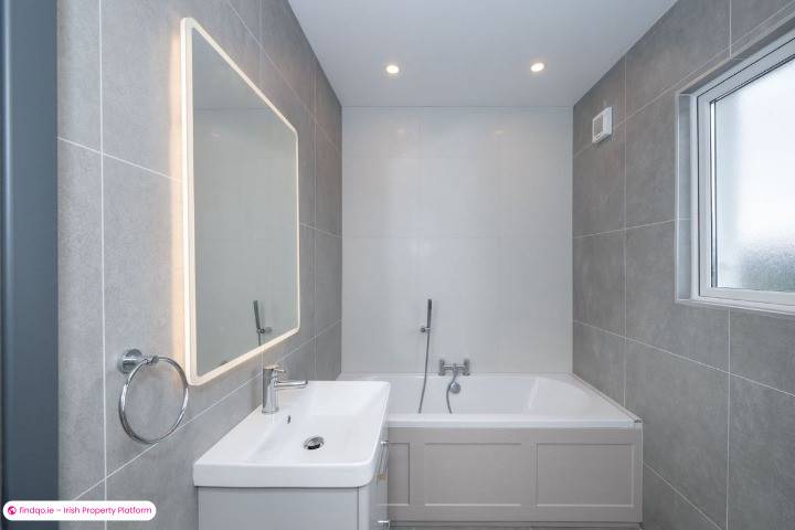 Semi-detached house for Sale in Douglas, Cork