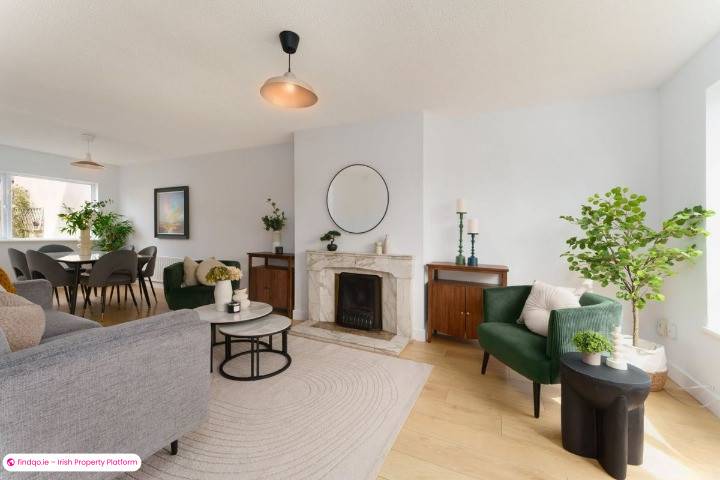 Semi-detached house for Sale in Ballinteer, Dublin 16