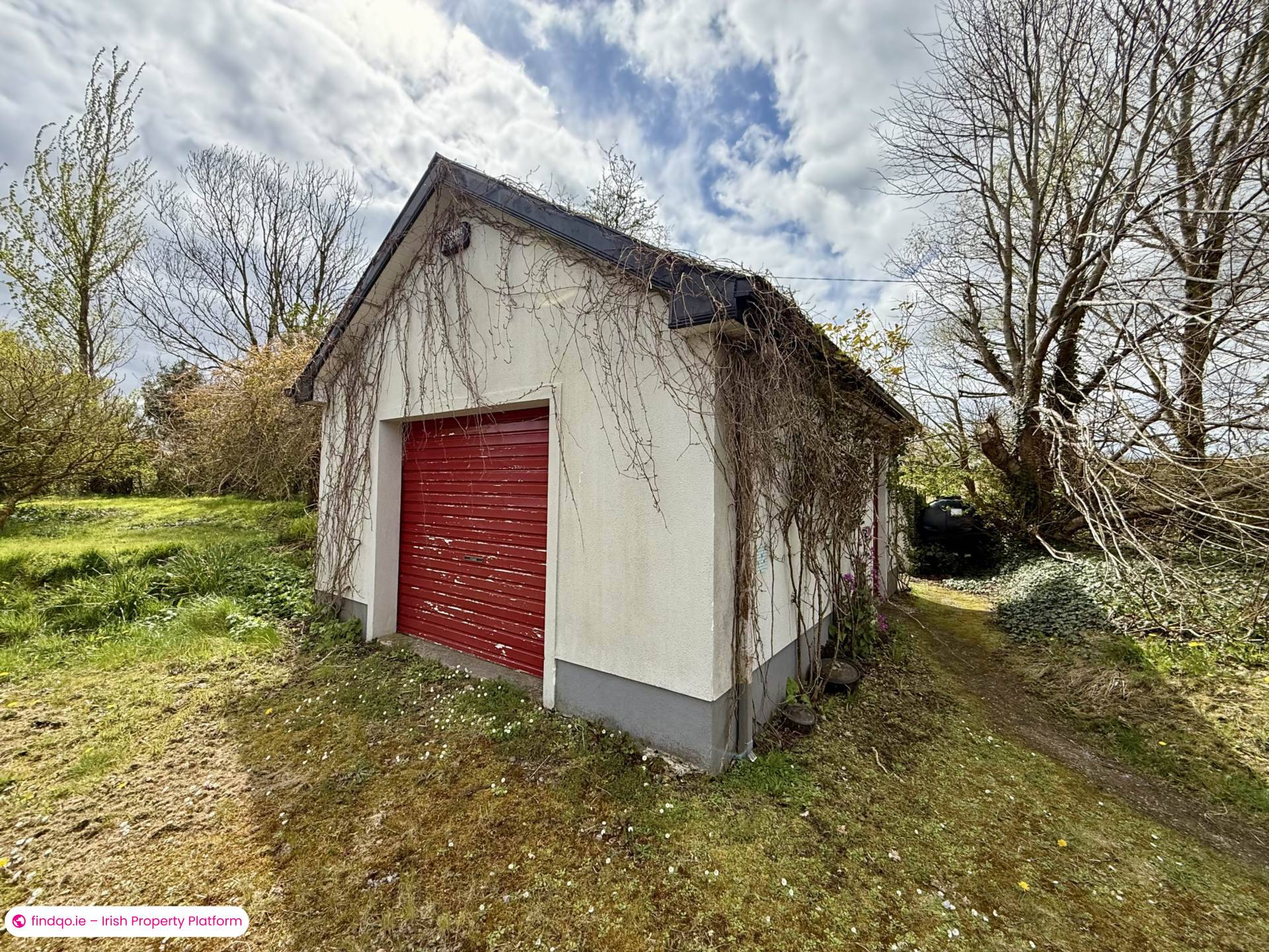 Detached house for Sale in Ballyhaunis, Mayo