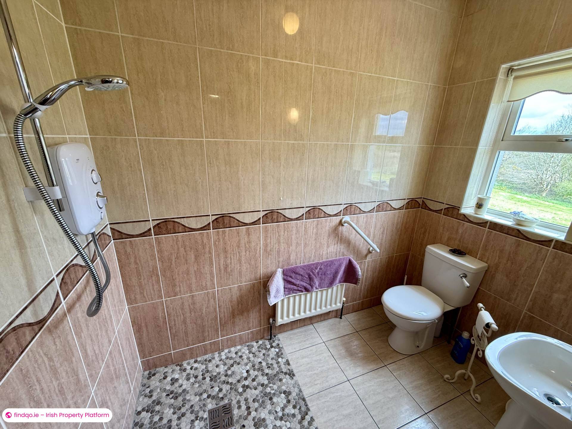 Detached house for Sale in Ballyhaunis, Mayo