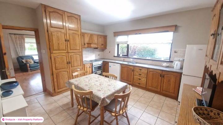 Detached house for Sale in Castlerea, Roscommon