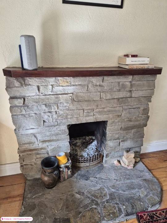 End of terrace house for Sale in Ballinlough, Cork