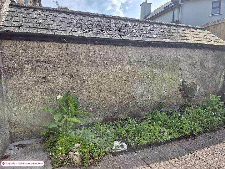 End of terrace house for Sale in Ballinlough, Cork