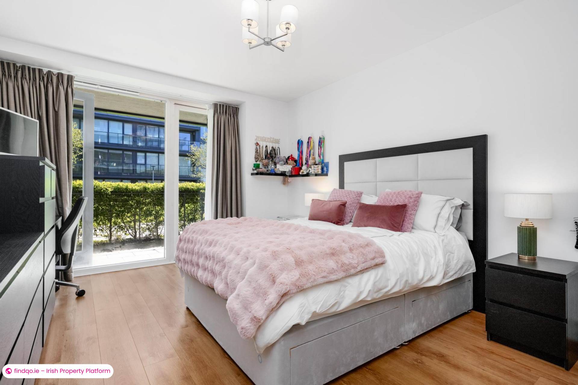Apartment for Sale in Leopardstown, Dublin 18