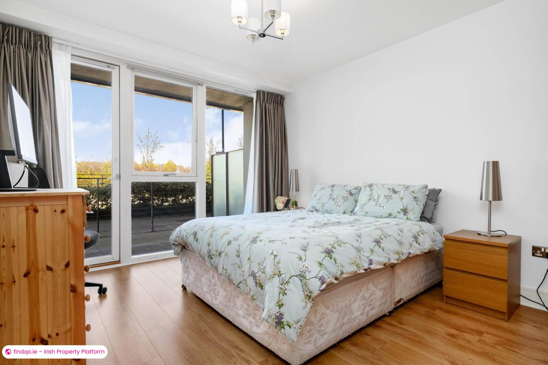 Apartment for Sale in Leopardstown, Dublin 18
